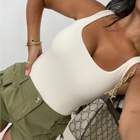 ❥𝑯𝒆𝒂𝒓𝒕 & 𝑯𝒊𝒑𝒔 (Set of 2) Ribbed Square Neck Bodysuit - Picture 3 of 6